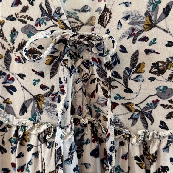 Cozy Casual Leaf Print V-Neck Mini Dress - Picture 3 of 8